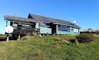 15 KM DESDE CASTRO Y 8 KM DESDE CHONCHI