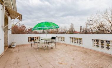 HERMOSA CASA UBICADA A PASOS DEL ESTADIO NACIONAL, ÑUÑOA