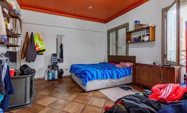 HERMOSA CASA UBICADA A PASOS DEL ESTADIO NACIONAL, ÑUÑOA