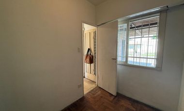 PH ALQUILER 3AMB PATIO COCHERA CASTELAR NORTE