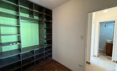 PH ALQUILER 3AMB PATIO COCHERA CASTELAR NORTE