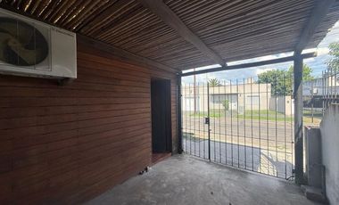 PH ALQUILER 3AMB PATIO COCHERA CASTELAR NORTE