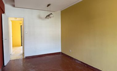 PH ALQUILER 3AMB PATIO COCHERA CASTELAR NORTE