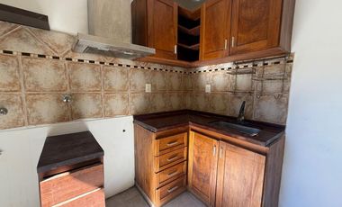 PH ALQUILER 3AMB PATIO COCHERA CASTELAR NORTE