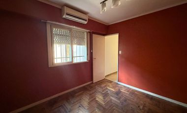 PH ALQUILER 3AMB PATIO COCHERA CASTELAR NORTE