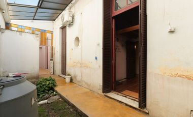 VENTA CASA A RECICLAR O LOTE EXCELENTE UBICACIÓN