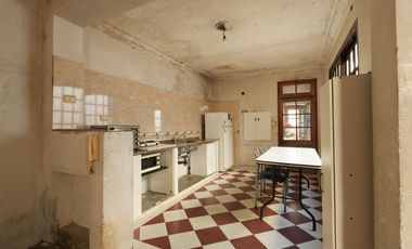 VENTA CASA A RECICLAR O LOTE EXCELENTE UBICACIÓN