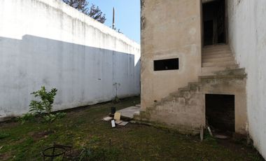 VENTA CASA A RECICLAR O LOTE EXCELENTE UBICACIÓN