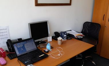 Av. Del Valle Sur/Santa Clara - Oficina - Arriendo
