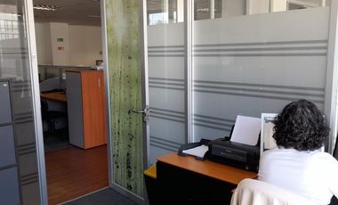 Av. Del Valle Sur/Santa Clara - Oficina - Arriendo