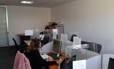 Av. Del Valle Sur/Santa Clara - Oficina - Arriendo