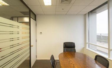 Oficina en Arriendo en Torre Paris/ Metro Los Leones