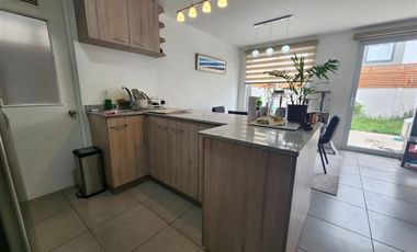 Casa en Arriendo en los remos 221