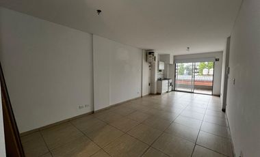 ALQUILER MONOAMBIENTE EN CENTRO DE CASEROS