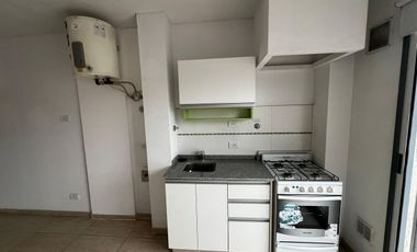 ALQUILER MONOAMBIENTE EN CENTRO DE CASEROS