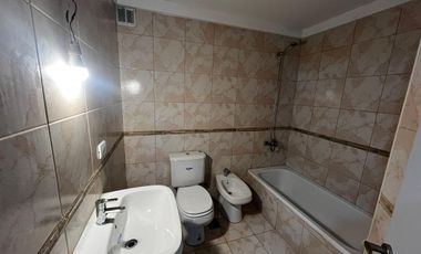 ALQUILER MONOAMBIENTE EN CENTRO DE CASEROS