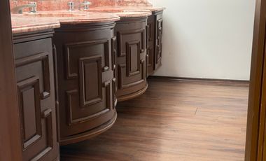 SE RENTA EXCELENTE CASA EN BOSQUES DE LAS LOMAS (N)