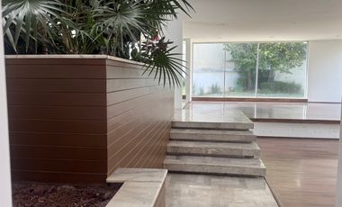 SE RENTA EXCELENTE CASA EN BOSQUES DE LAS LOMAS (N)