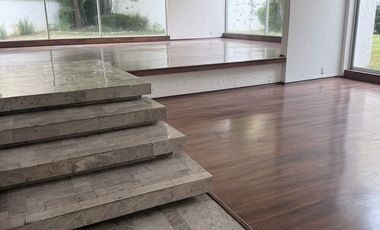 SE RENTA EXCELENTE CASA EN BOSQUES DE LAS LOMAS (N)