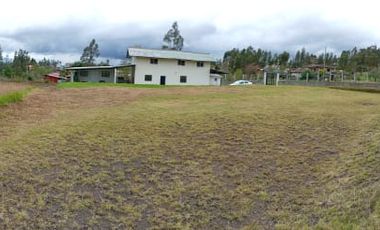 Oportunidad Propiedad en Venta 2400 m² Deleg - Cuenca