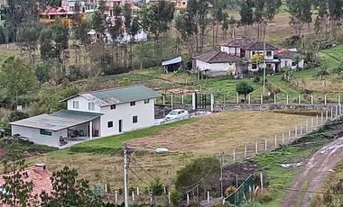 Oportunidad Propiedad en Venta 2400 m² Deleg - Cuenca