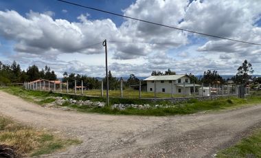 Oportunidad Propiedad en Venta 2400 m² Deleg - Cuenca