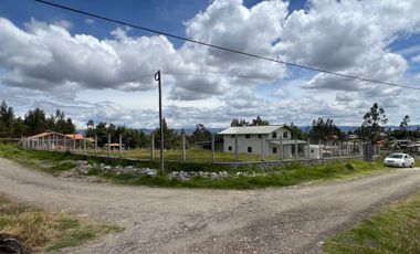 Oportunidad Propiedad en Venta 2400 m² Deleg - Cuenca