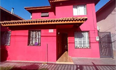 SE ARRIENDA CASA EN PORTEZUELO DE TOBALABA, PUENTE ALTO