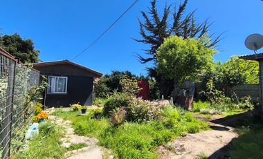 CASA EN VENTA EN EL QUISCO SUR CON JARDÍN