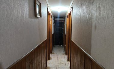 CASA EN VENTA EN EL QUISCO SUR CON JARDÍN