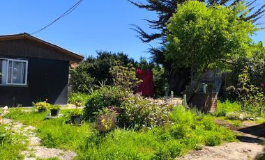 CASA EN VENTA EN EL QUISCO SUR CON JARDÍN