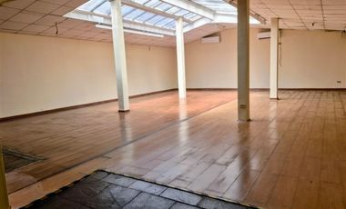 Local Comercial en Arriendo en Avenida Los Leones / Nueva Providencia