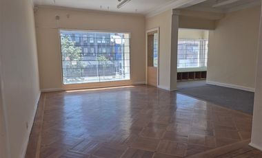 Local Comercial en Arriendo en Avenida Los Leones / Nueva Providencia