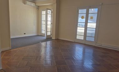 Local Comercial en Arriendo en Avenida Los Leones / Nueva Providencia