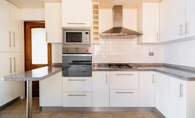 VENDO CASA  EN JARDINES DEL SUR DE LA CIUDAD DE ANTOFAGASTA