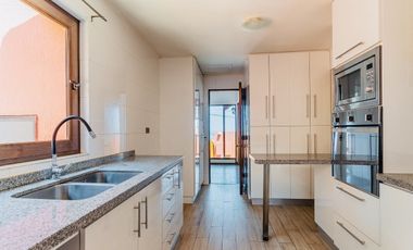 VENDO CASA  EN JARDINES DEL SUR DE LA CIUDAD DE ANTOFAGASTA