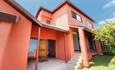 VENDO CASA  EN JARDINES DEL SUR DE LA CIUDAD DE ANTOFAGASTA