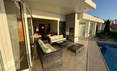 VENDO CÓMODA CASA EN JARDINES DEL SUR DE LA CIUDAD DE ANTOFAGASTA