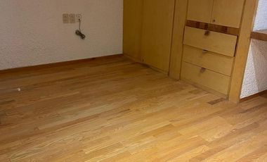 LINDA CASA EN CALLE CON VIGILANCIA