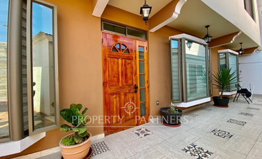 Espectacular casa ideal alojamiento u oficinas en sector norte