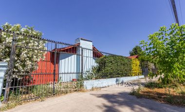 Increíble Casa en Armando Moock, Macul