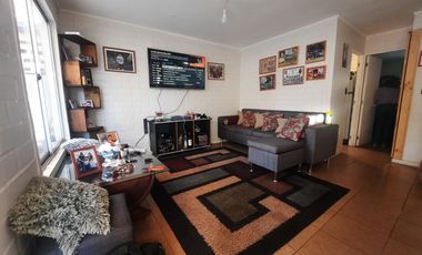 Grace Kelm vende Casa  en barrio cerrado/3 dorm /2 baños/ est 2 autos c/patio,en Buin