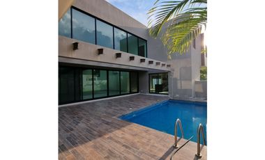 RENTA O VENTA DE CASA LAGOS DEL SOL, CANCUN