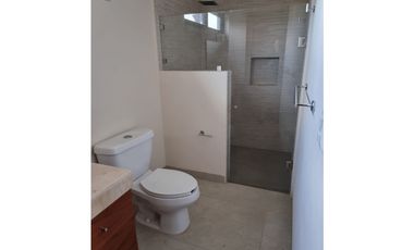RENTA O VENTA DE CASA LAGOS DEL SOL, CANCUN