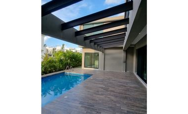 RENTA O VENTA DE CASA LAGOS DEL SOL, CANCUN