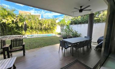 RENTA O VENTA DE CASA LAGOS DEL SOL, CANCUN