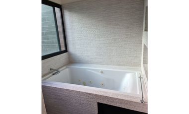 RENTA O VENTA DE CASA LAGOS DEL SOL, CANCUN