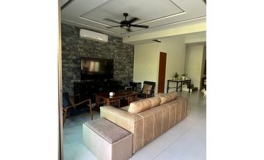 RENTA-VENTA CASA LAGOS DEL SOL- CANCUN