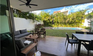 RENTA-VENTA CASA LAGOS DEL SOL- CANCUN