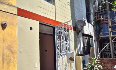 Local duplex en 1er piso puerta calle